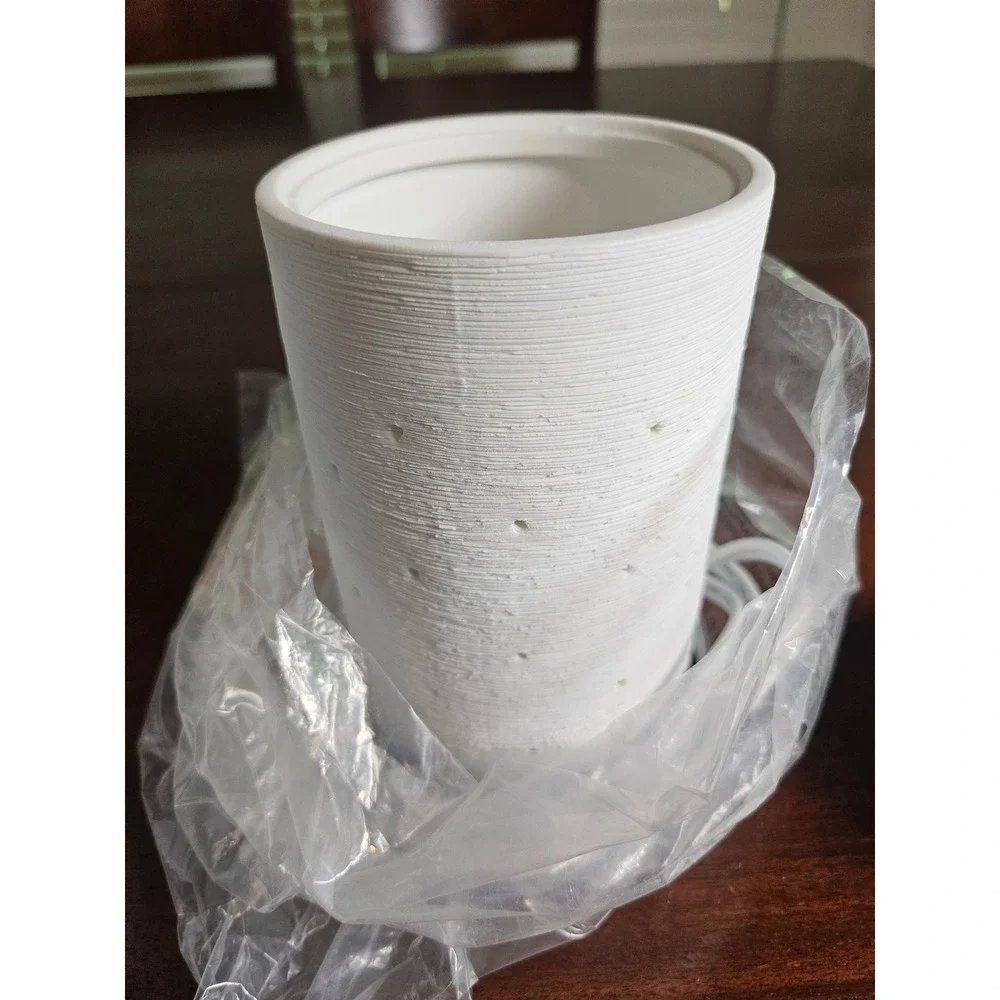 Scentsy Etched Core Warmer Home Decor White Ceramic Electric Wax Melter